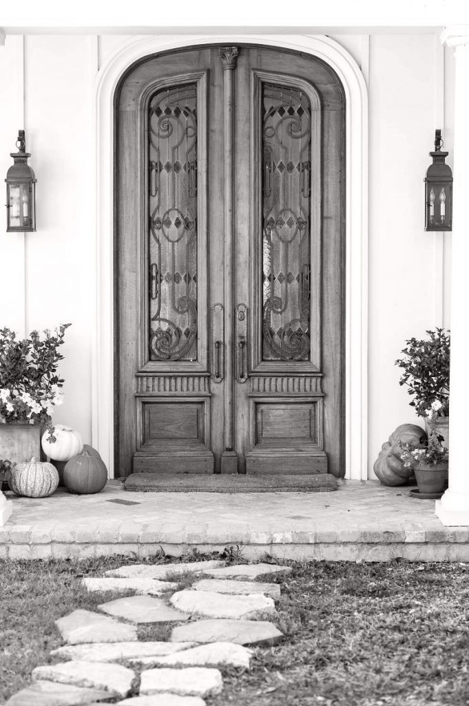 Estate doors