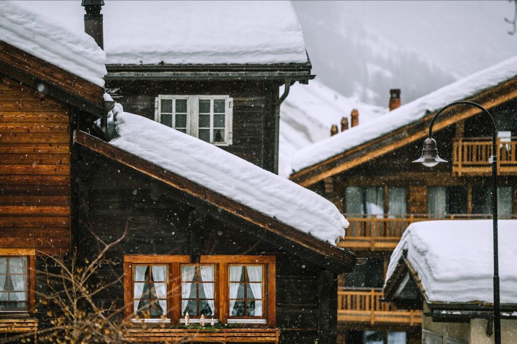 Chalet Under The Snow